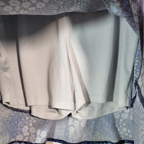 Isaac Mizrahi Live Woman's Skort Size Large Blue Floral - Picture 4 of 11